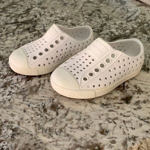 Baby girl native shoes.